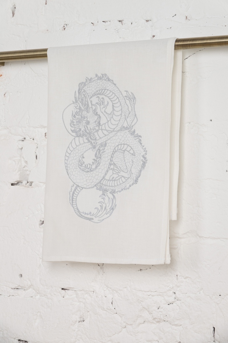 Полотенце полулен Отбеленное с вышивкой Дракон (серебро) 362 - 45/60