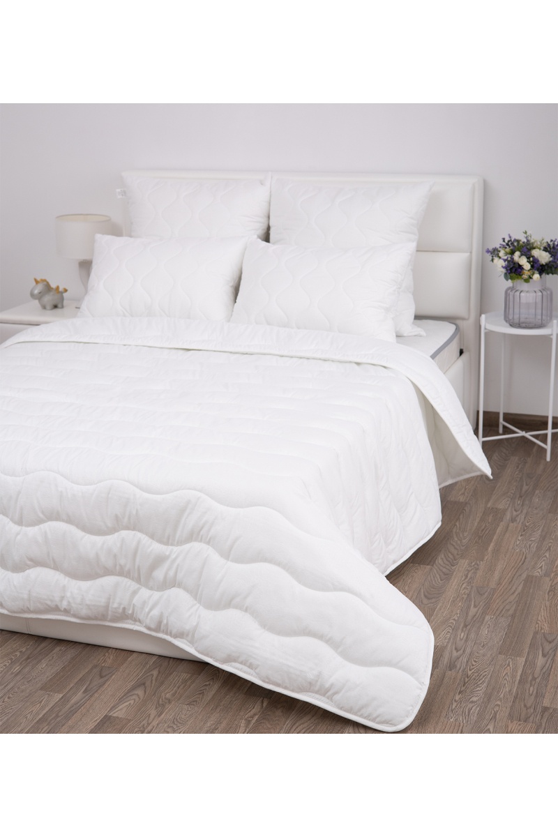 Одеяло "Шарм" однотонное полиэфирное волокно стандарт