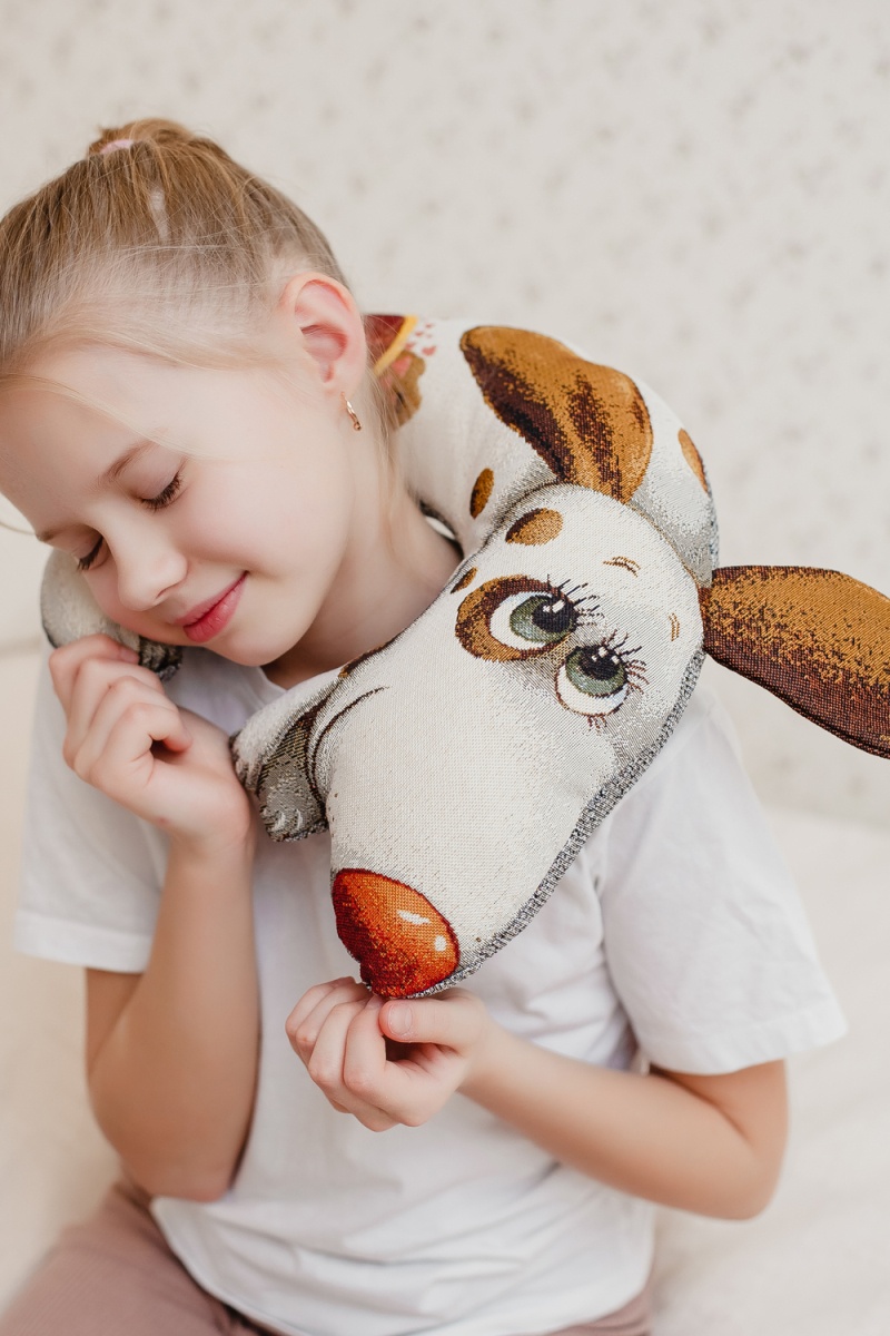 Подушка декоративная игрушка С любовью 30*40 (коричневый)