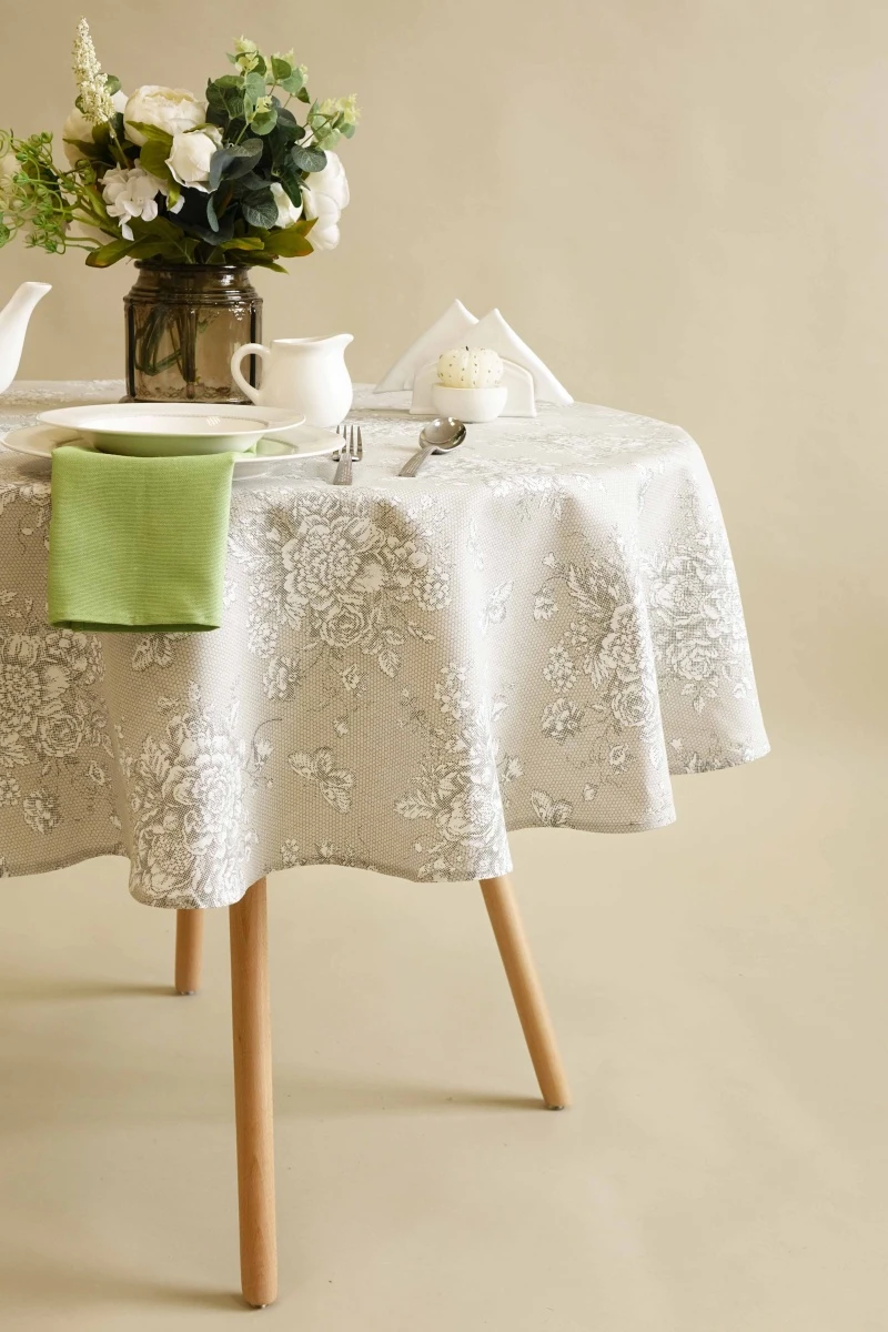 Скатерть круглая 019 Бабочки в цвету 145х145 см