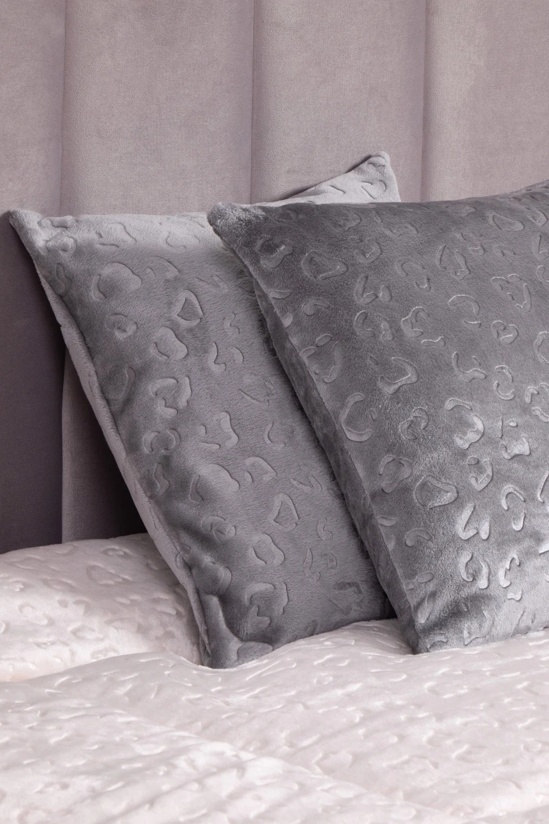 Наволочка плюш велюр Жаккард VV-93 Серебристый_