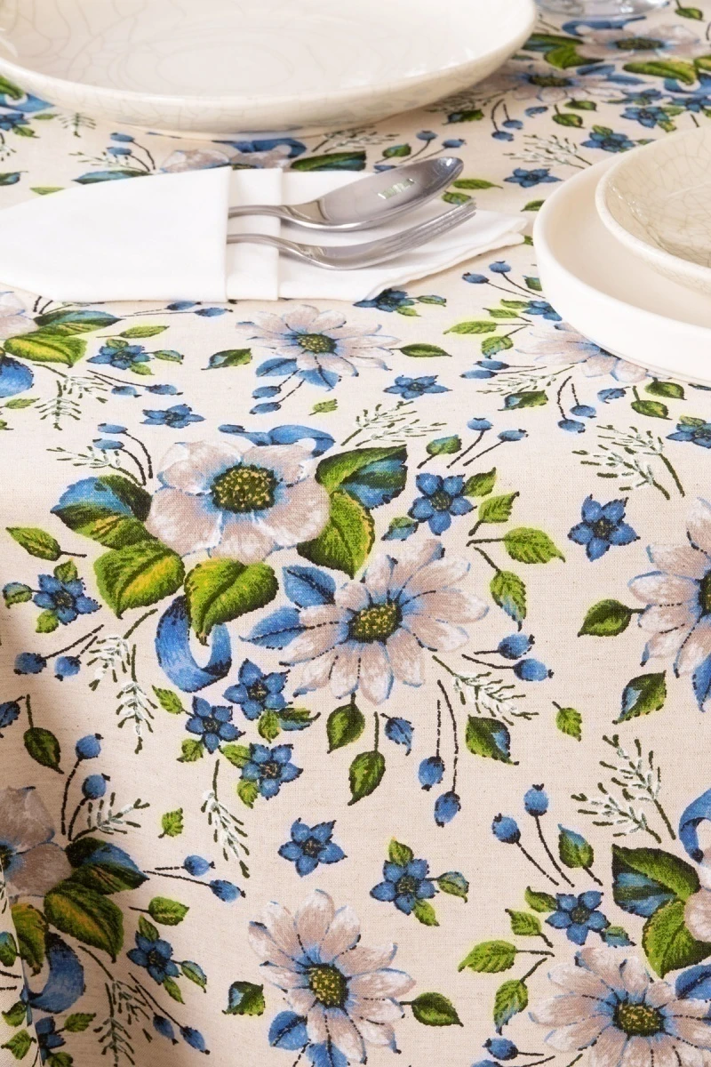 Скатерть полулен 017 Герберы (синий)