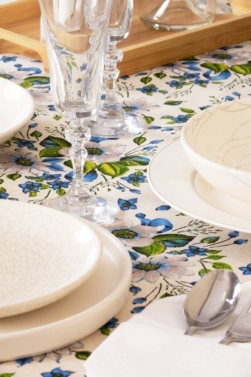 Скатерть полулен 017 Герберы (синий)