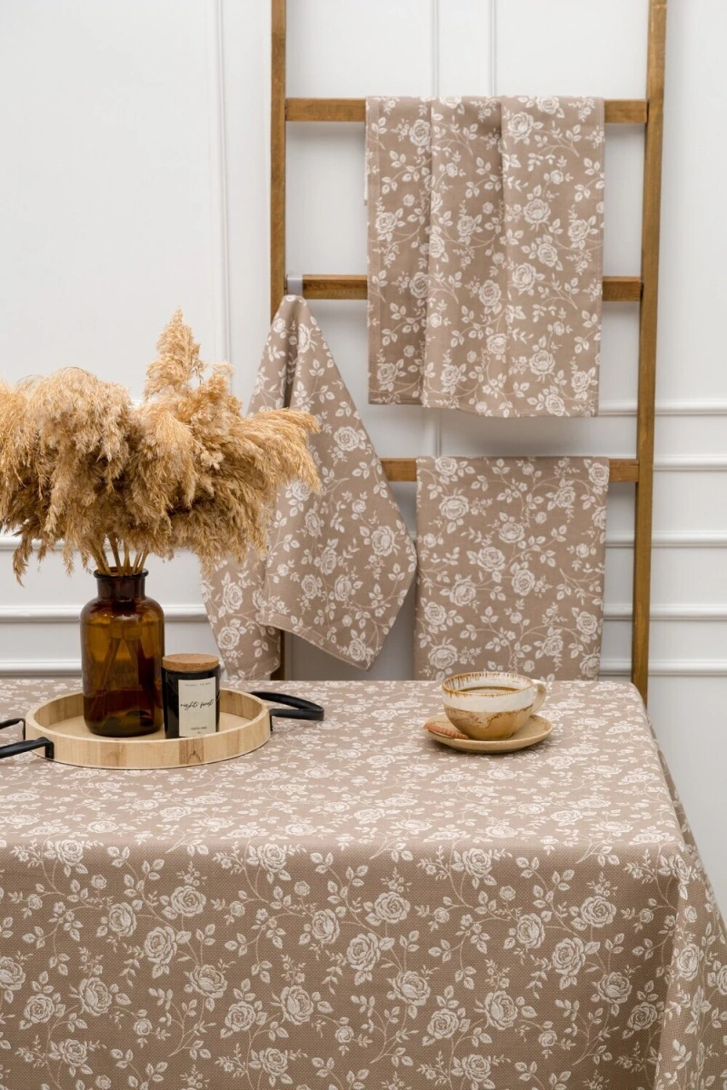 (ВНЛ) Скатерть Розы на льне (коричневый)