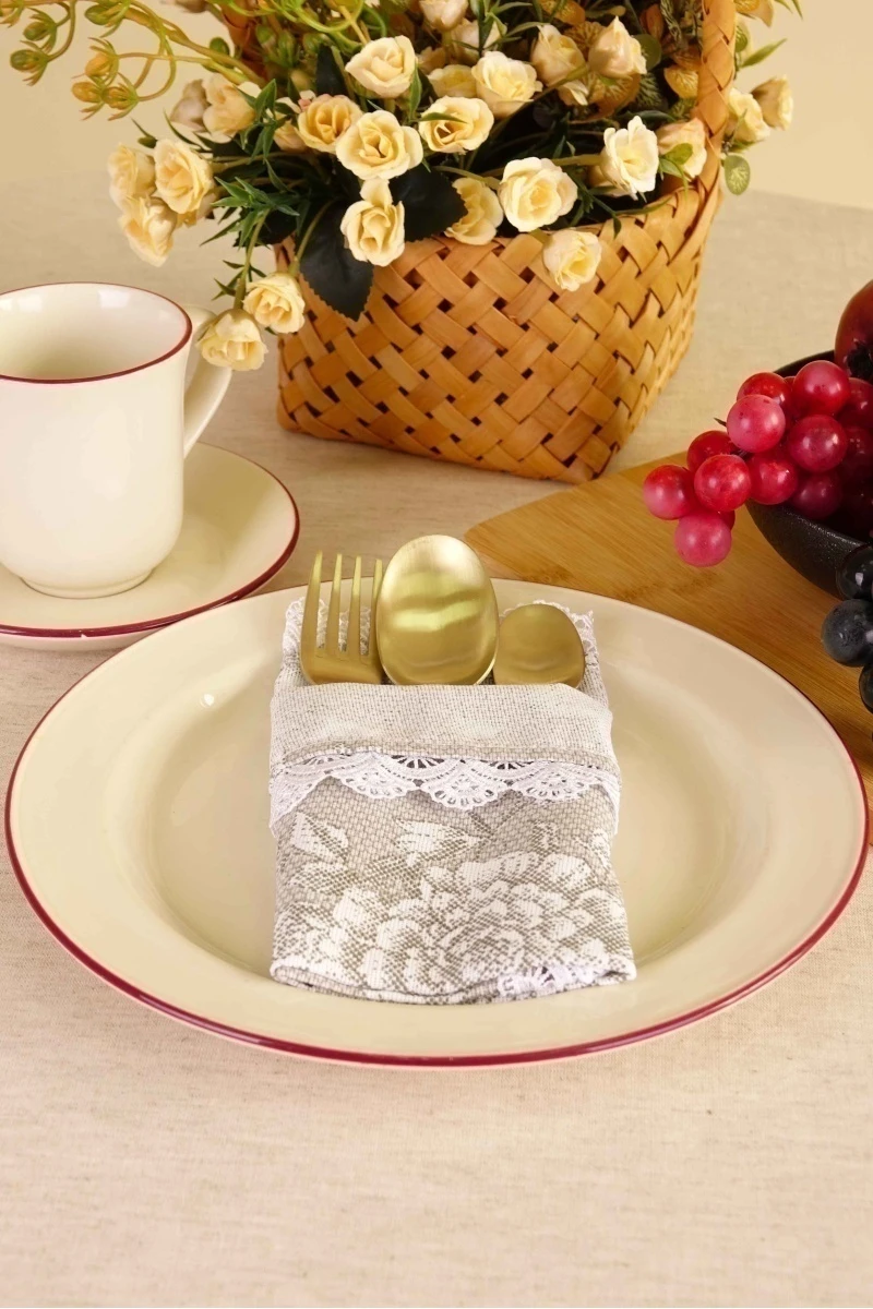 Салфетка из рогожки с кружевом 012 Бабочки в цвету (вид 2)