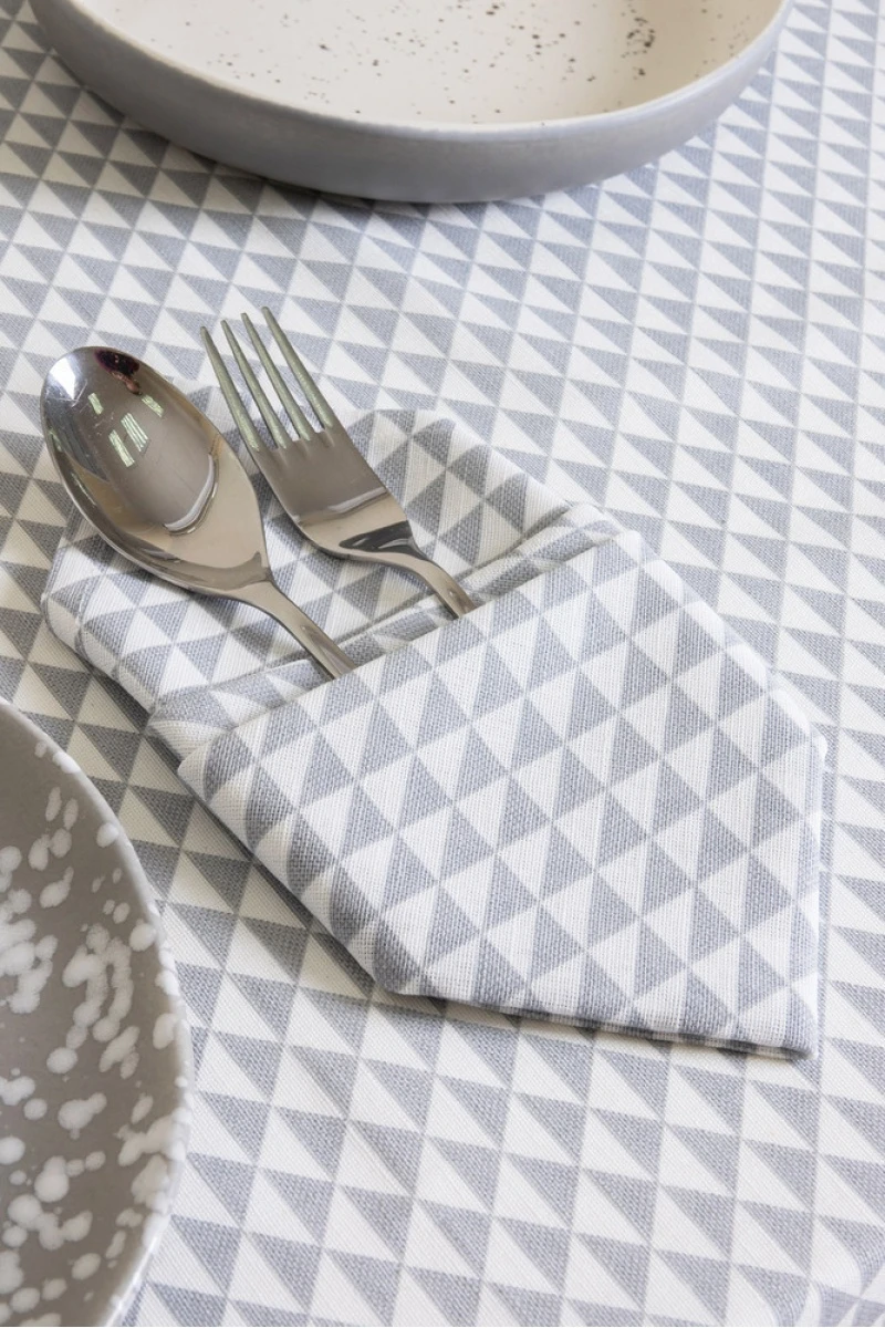 Салфетка полулен 048 Треугольники