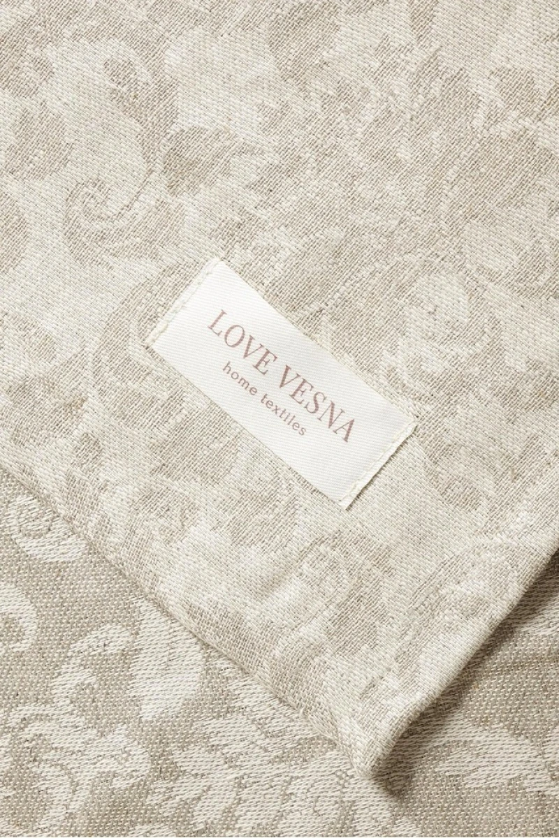 Покрывало жаккардовое "Рим" бежевое