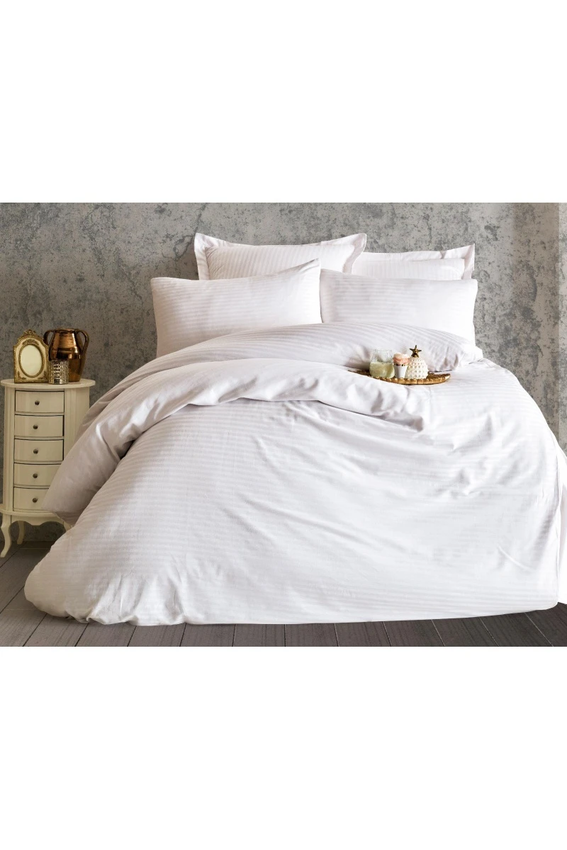 Простыня на резинке страйп-сатин "ЕА-1х1 см" 140г/м "ЕА-Отбеленный" арт. 1064 (240 см)