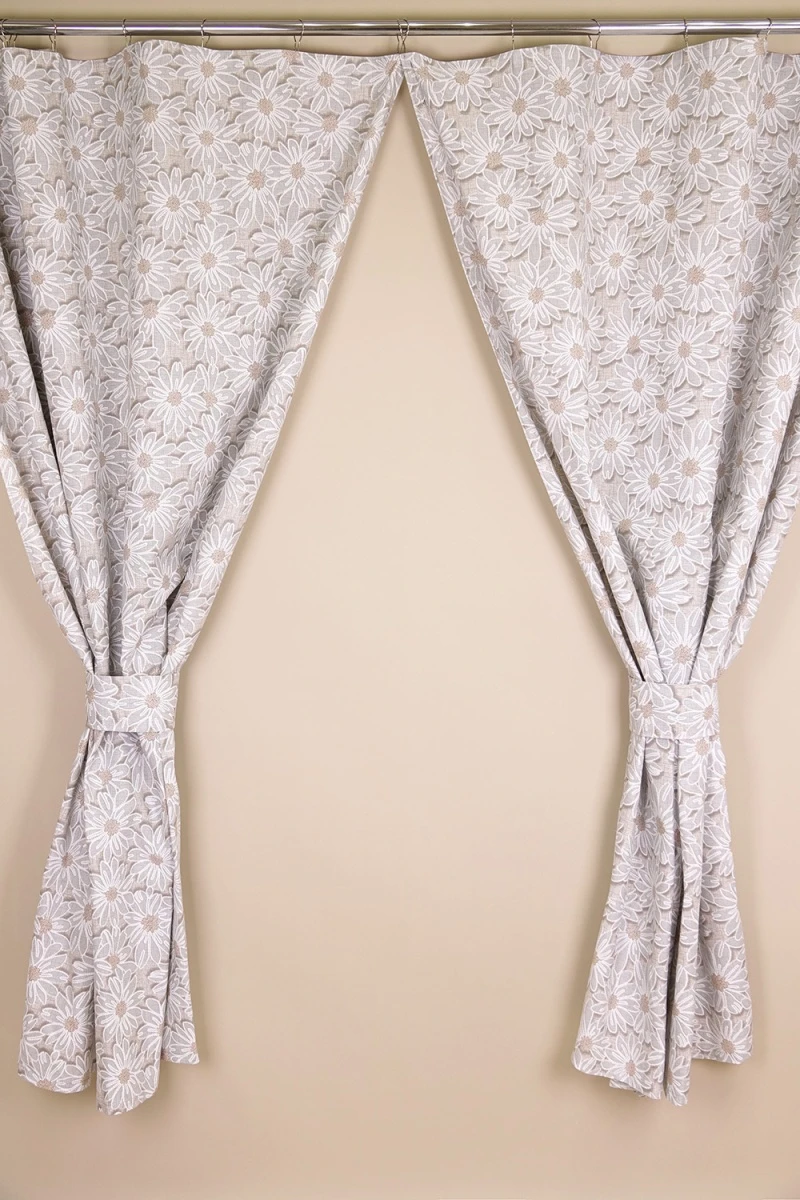 Комплект штор из рогожки "Диз" Ромашки (серый)