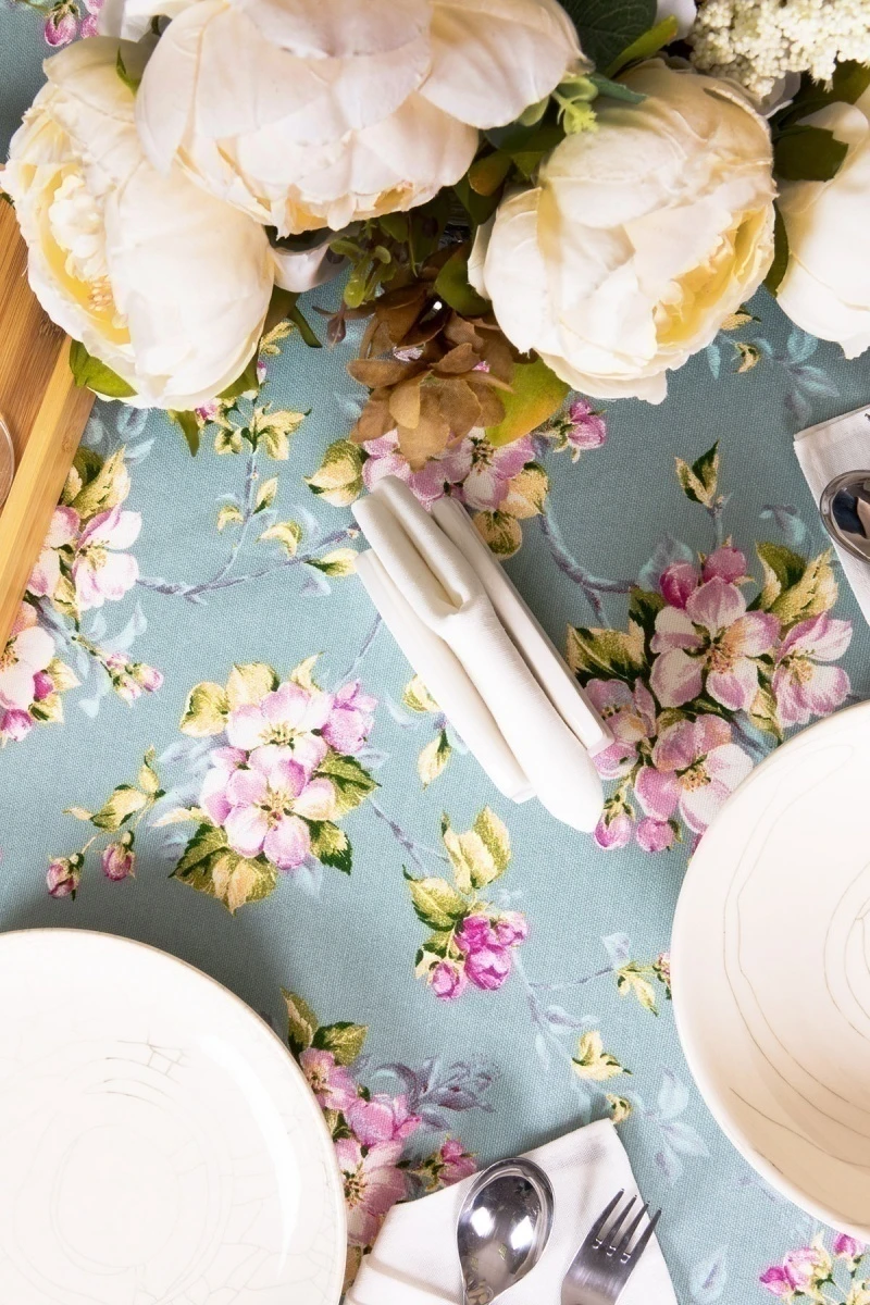 Скатерть круглая с кружевом рогожка "Диз" Цвет вишни (серо-голубой) (вид 9) (145х145 см)