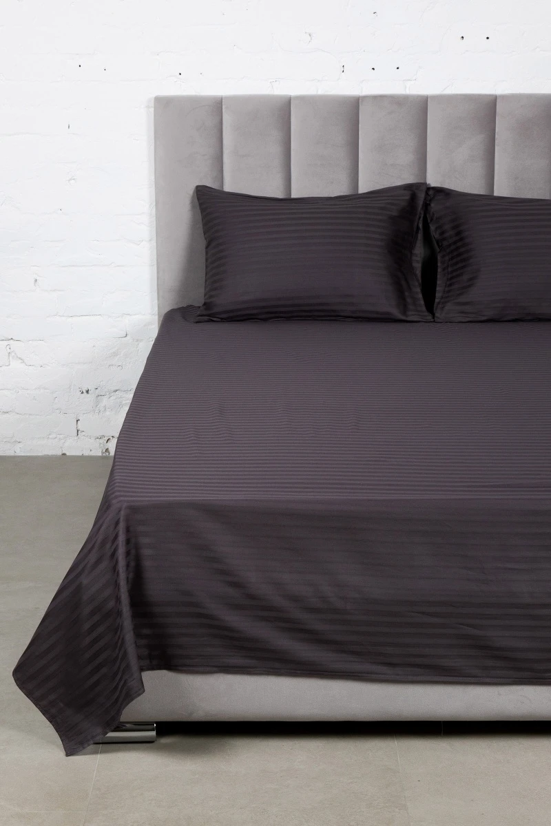 Простыня страйп-сатин "ЕА" 130г/м "ЕА-Графит" арт. 3910 (полоса 1*1 см) (240 см)