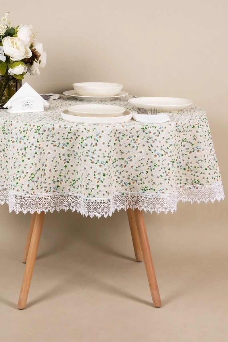 Скатерть круглая с кружевом полулен "ГОС" Россыпь ромашек (вид 15) (145х145 см)
