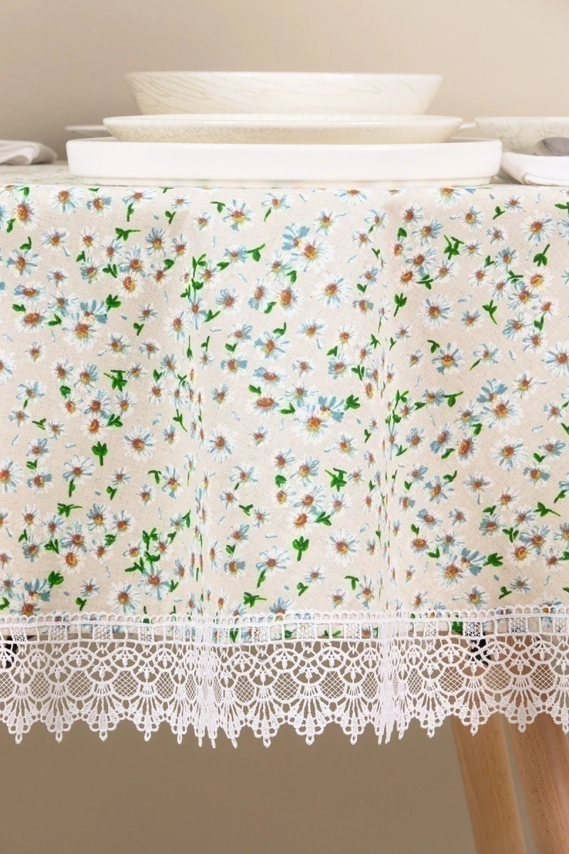 Скатерть круглая с кружевом полулен "ГОС" Россыпь ромашек (вид 15) (145х145 см)