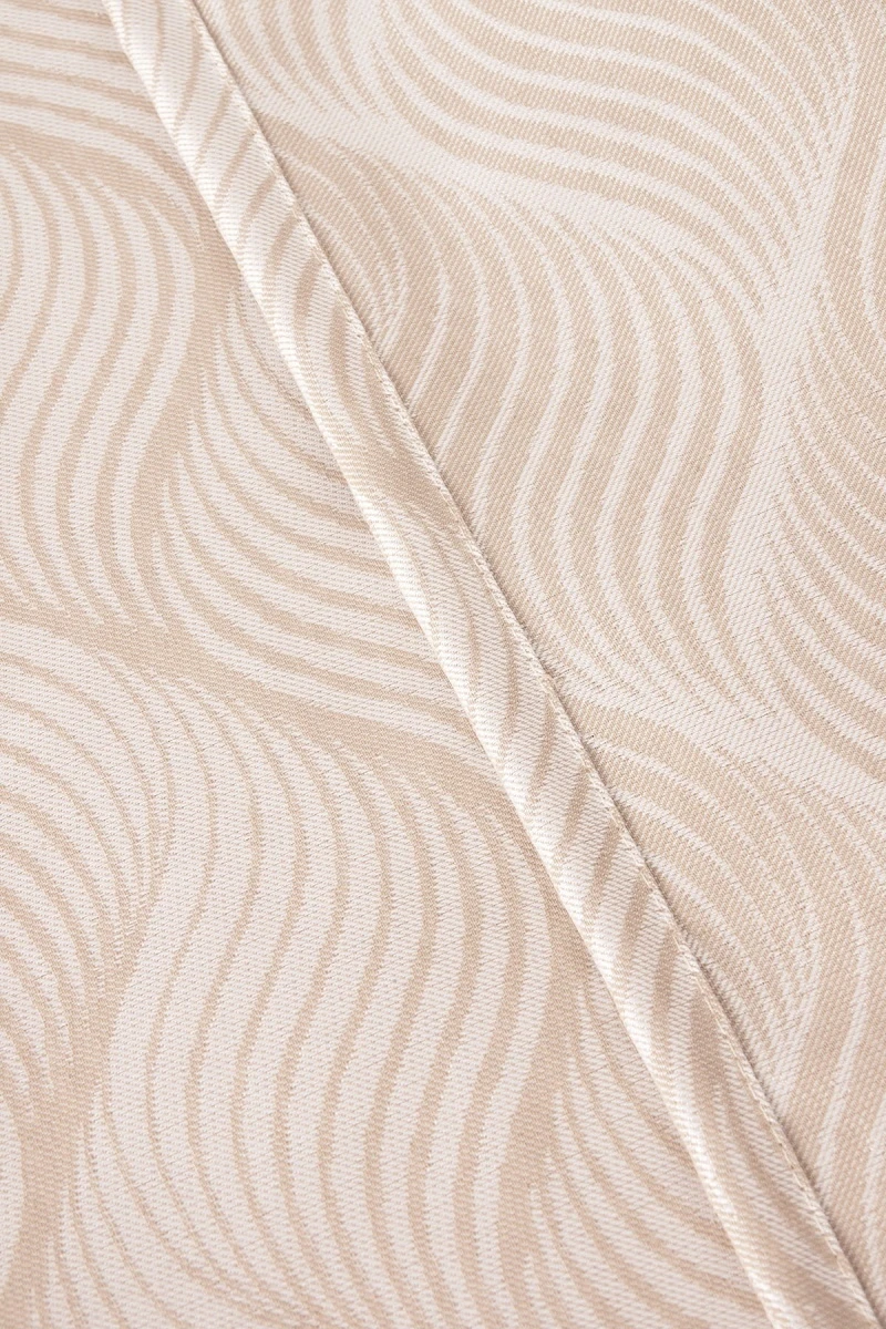 Покрывало жаккардовое "Волны" бежевое