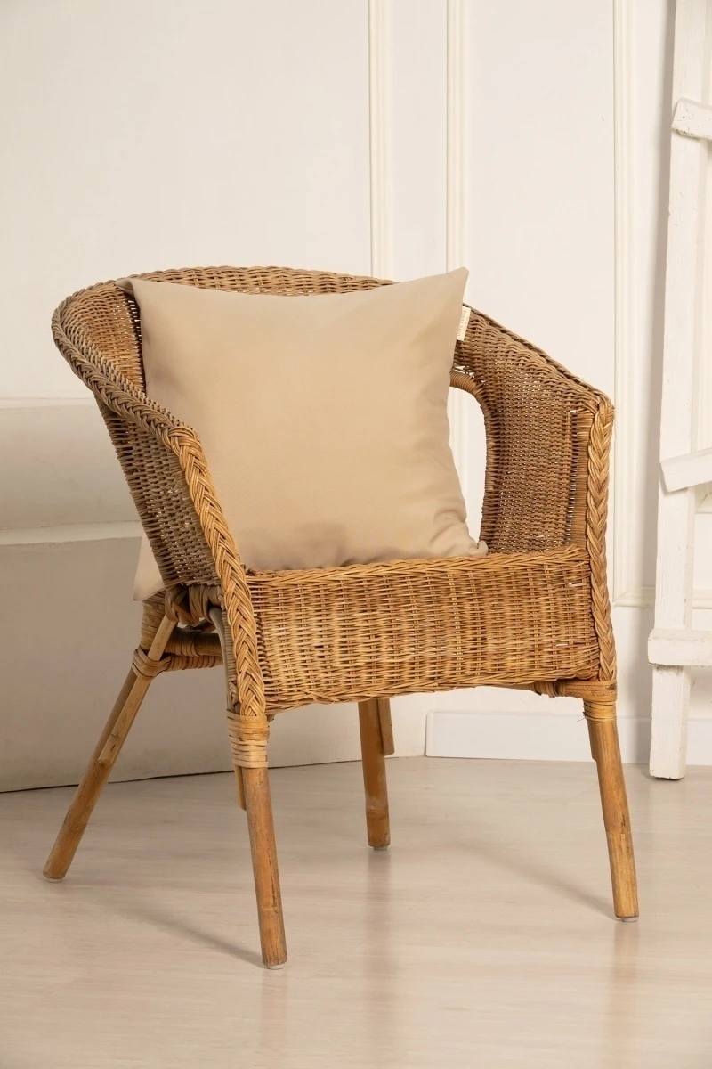 Подушка декоративная из габардина "А" Пудра (col. 2)