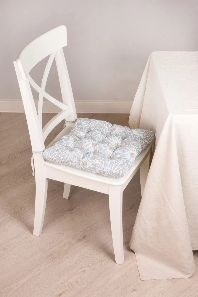 Подушка на стул из рогожки "Диз" Ромашки (серый) (М-9)