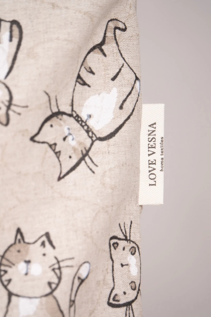 Декоративная наволочка на молнии полулен "ГП" Китти (чёрный)