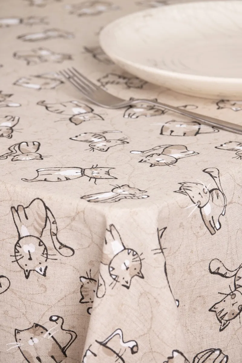 Скатерть полулен "ГП" Китти (чёрный)