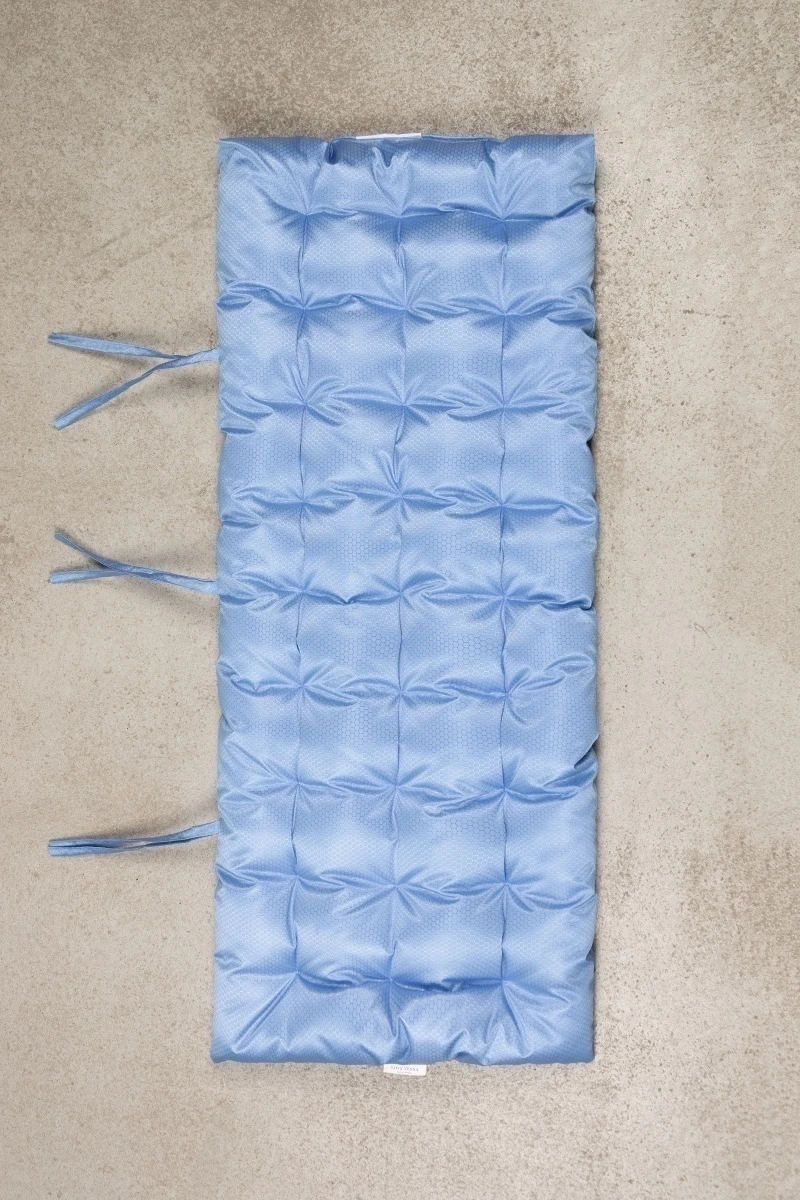 Подушка на скамью Оксфорд-соты "Небесно-голубой"