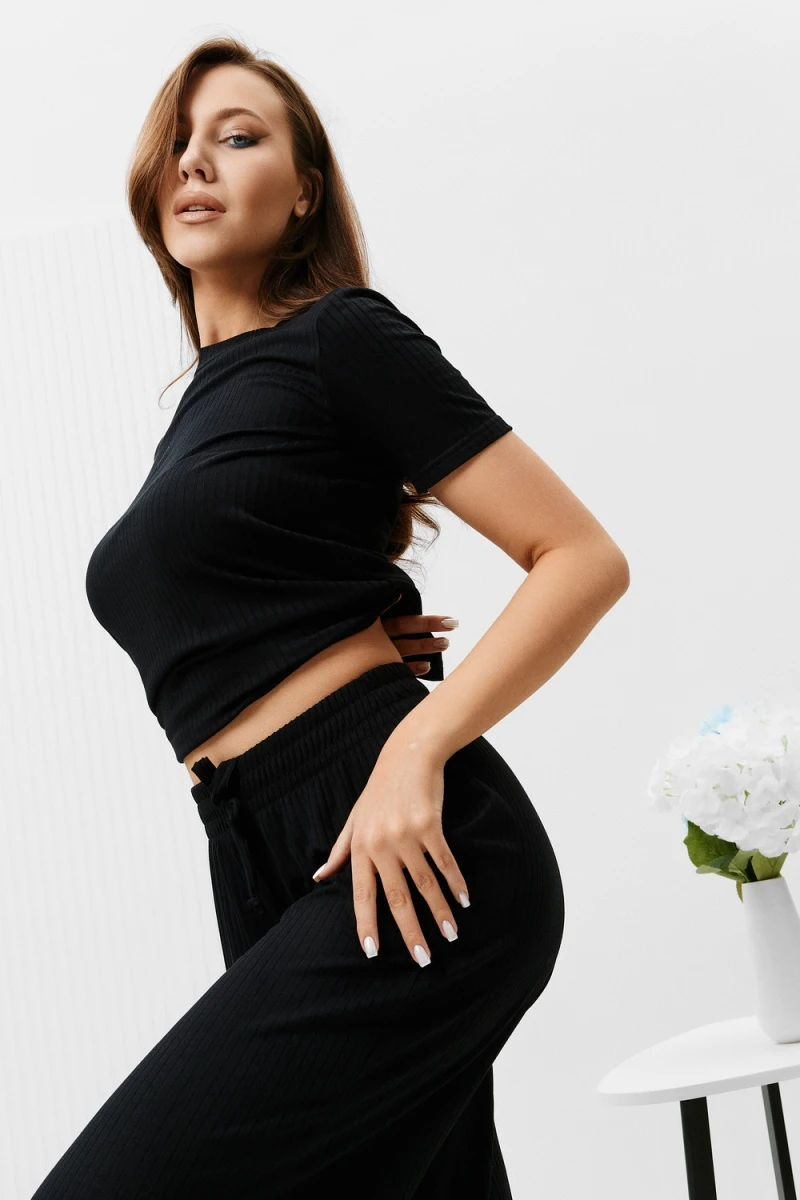 Костюм с брюками 18032 (тройка) (черный)