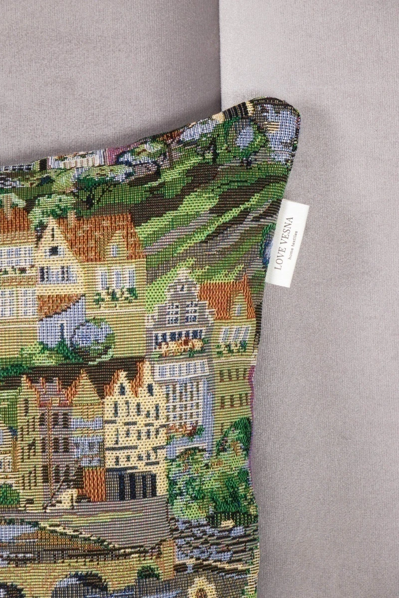 Наволочка гобелен на молнии "Домики" арт. T-164 (200 см)