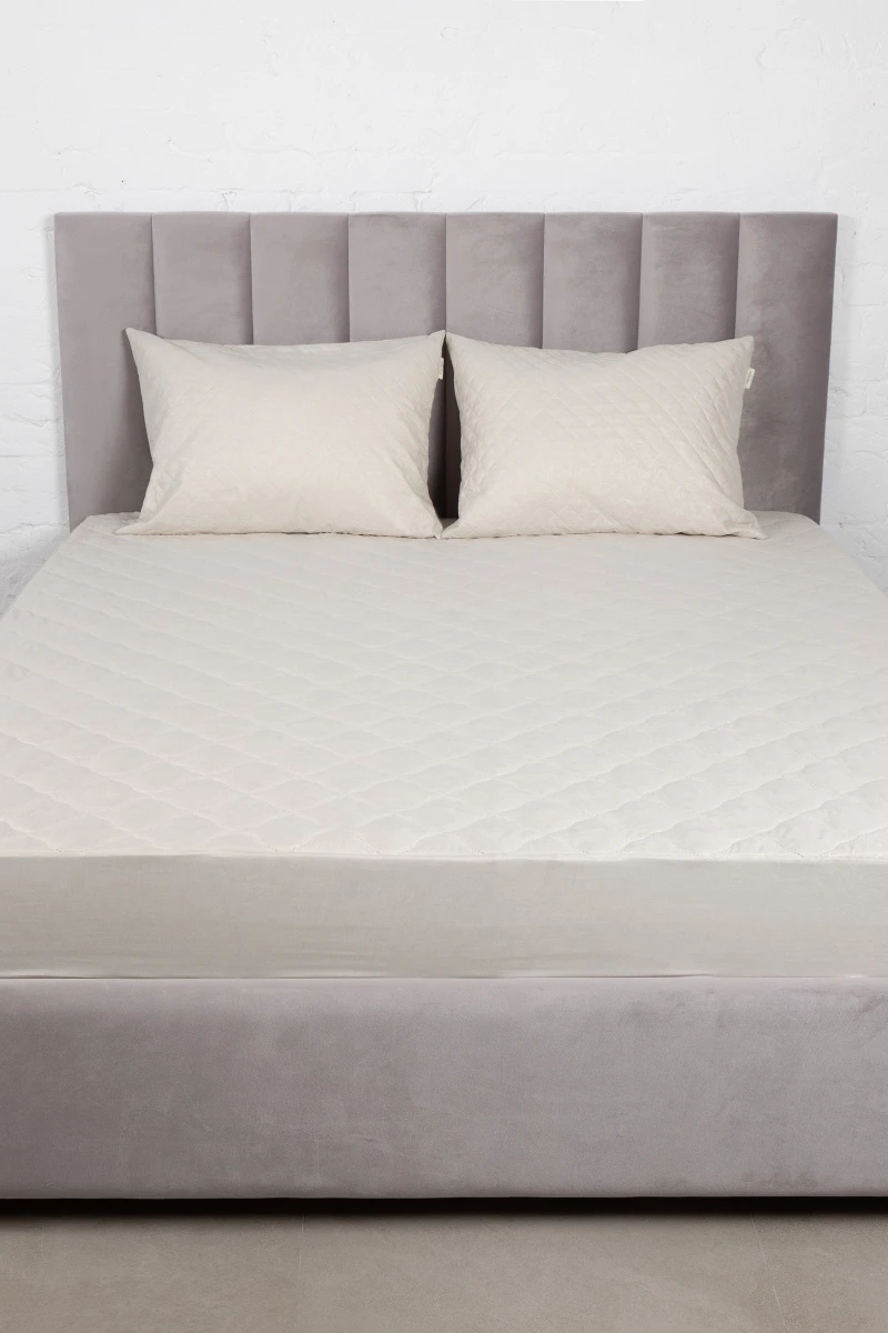 (LV) Наматрасник Микрофибра стеганый с бортом 25см (150г/м2) бежевый