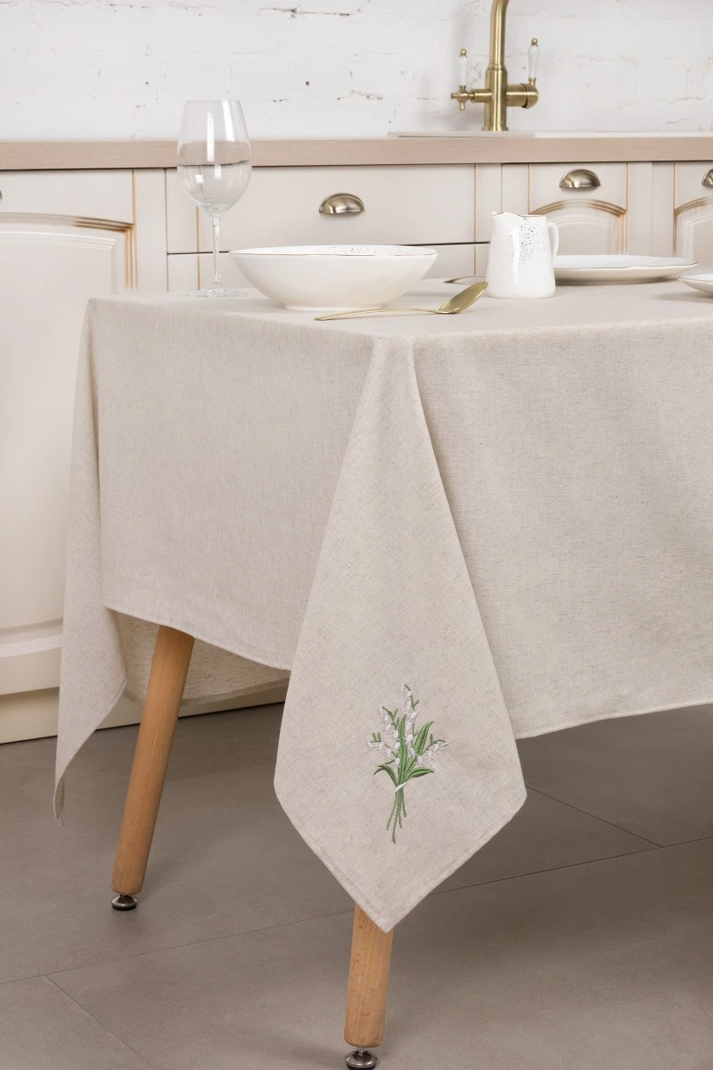 Скатерть полулен Льняная с вышивкой Ландыш (ГОС)