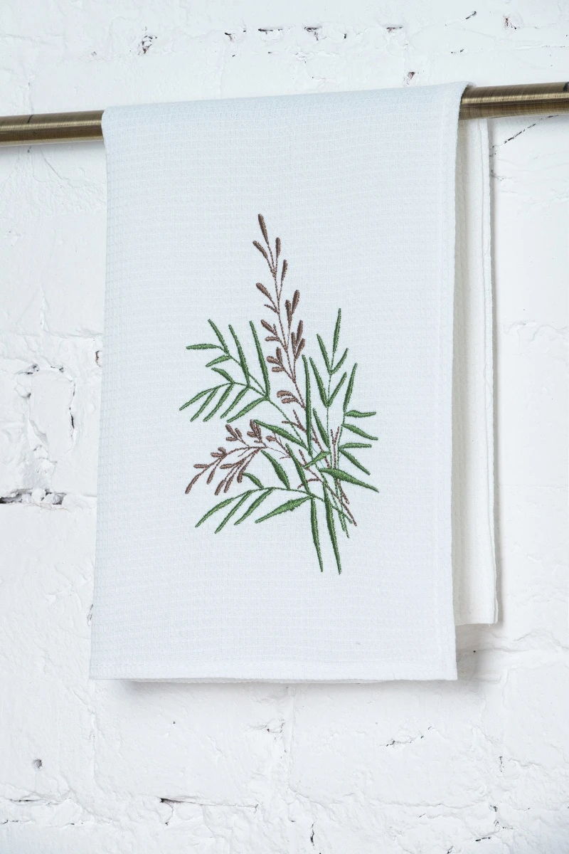 Полотенце ваф Отбеленное с вышивкой Веточка (ТТ) (160 гр)