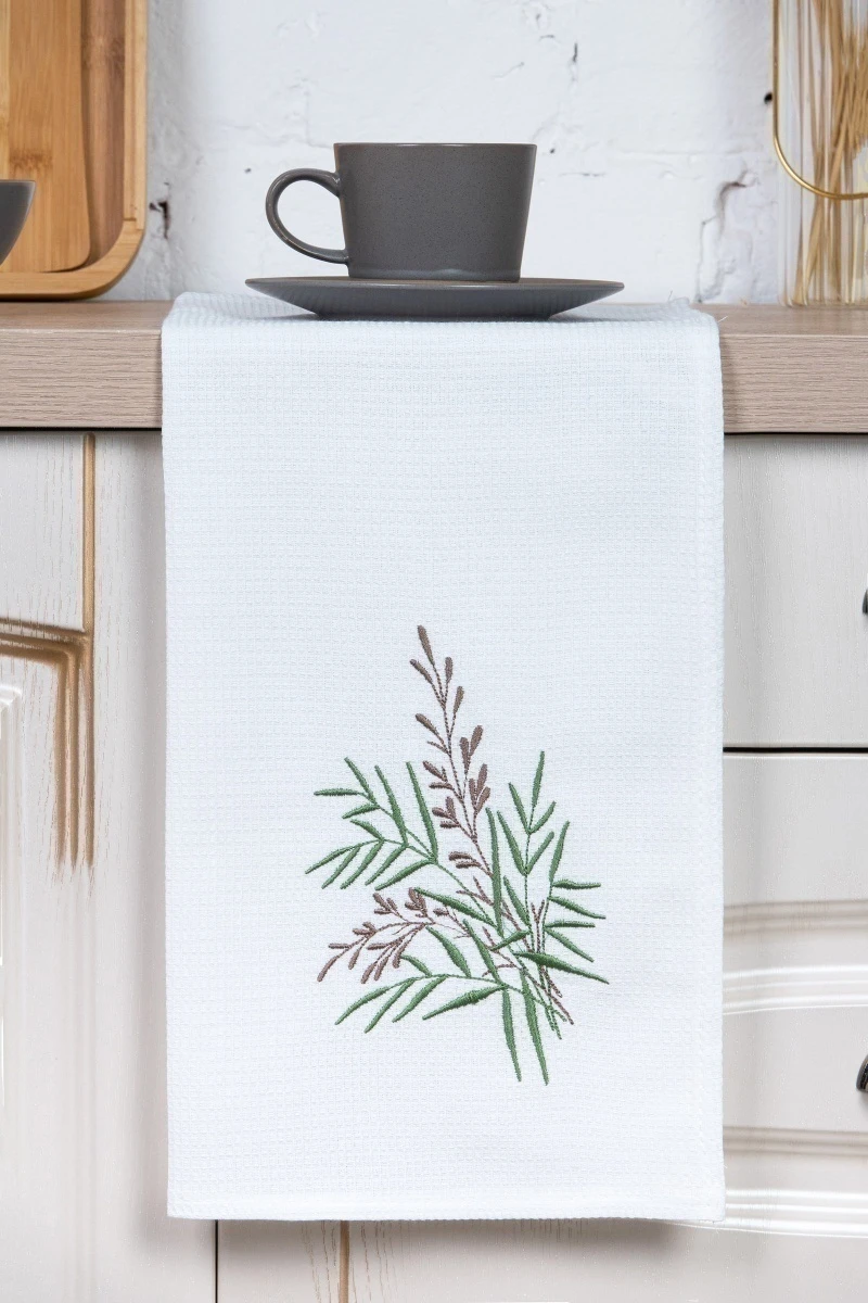 Полотенце ваф Отбеленное с вышивкой Веточка (ТТ) (160 гр)