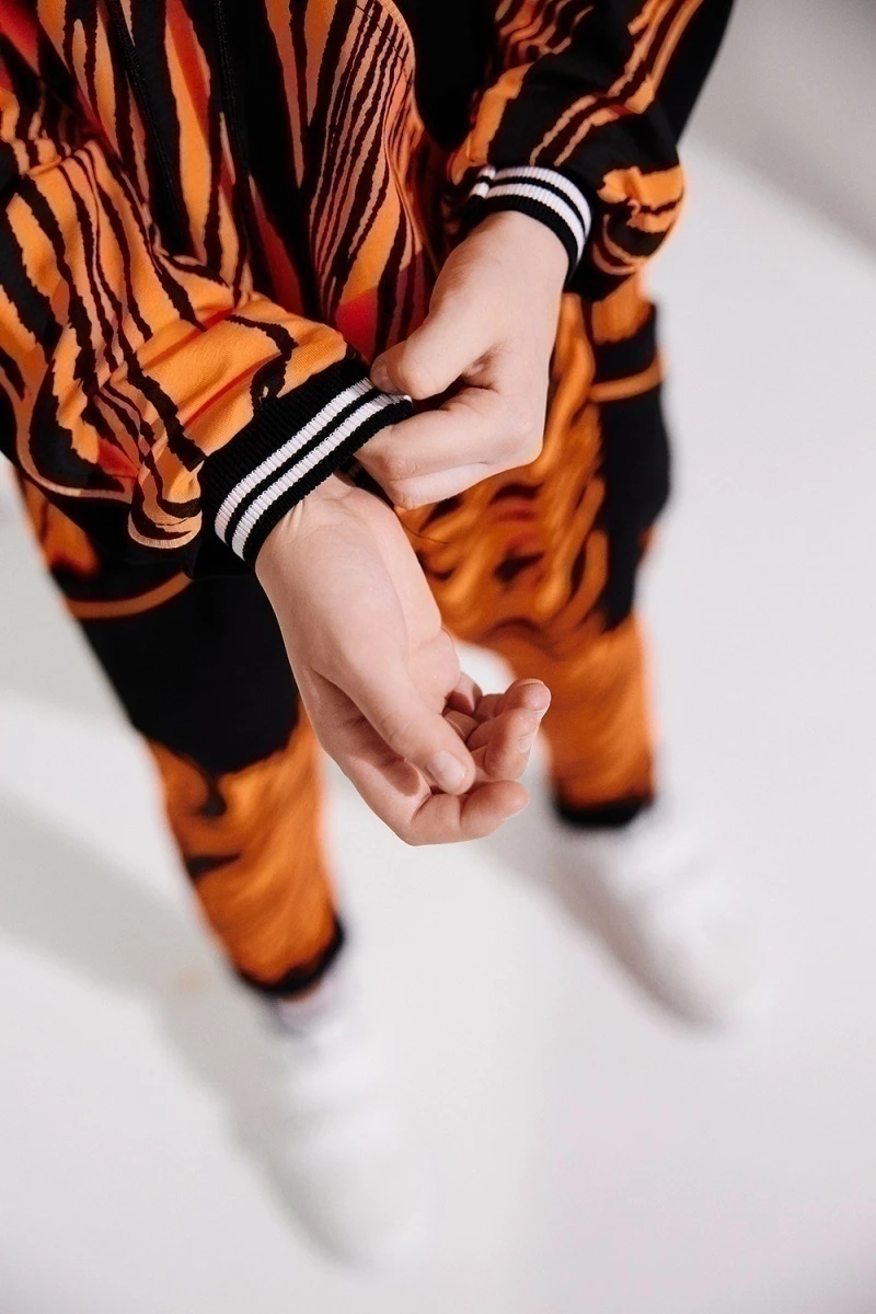 Детский костюм с брюками 67058 (оранжевый+черный)