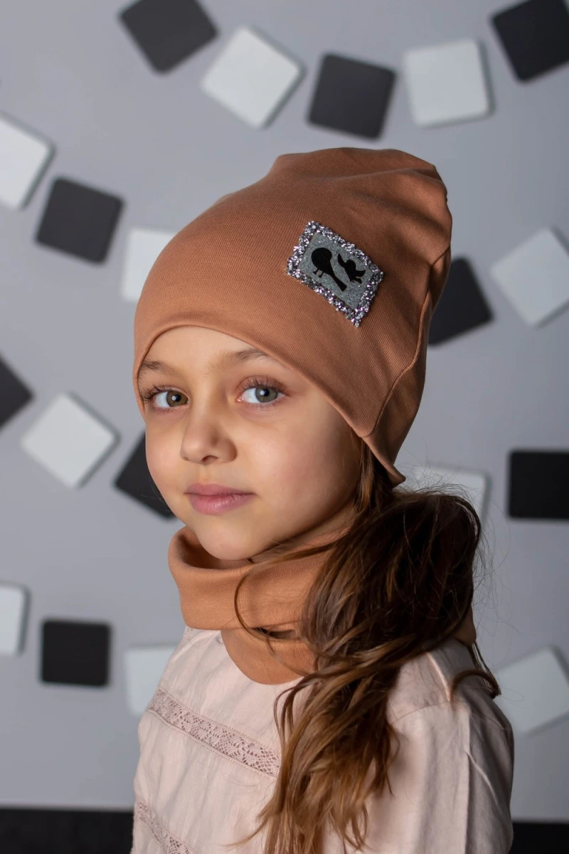 Комплект шапка и шарф FLT Стразы (бежевый)