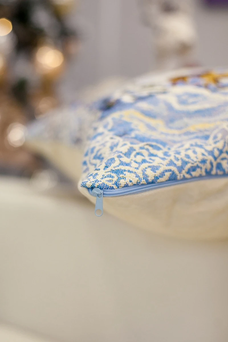 Наволочка декоративная 50х50 Олени (голубой)