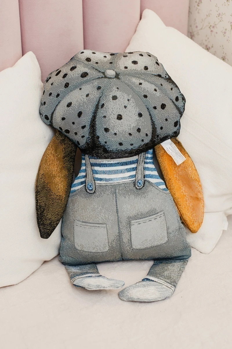 Подушка декоративная игрушка Шкодник 30*37 (серо-голубой)