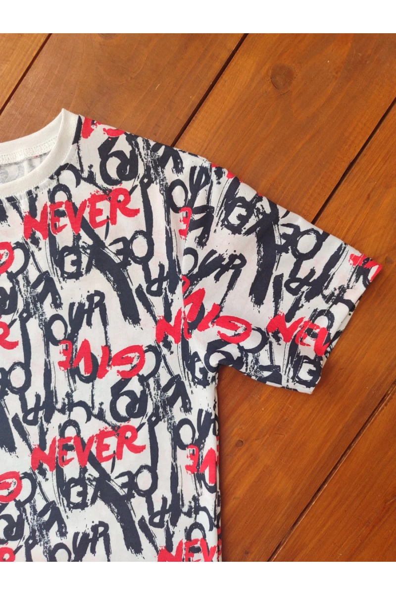 Детская футболка 33064 (черная надпись/молочный)