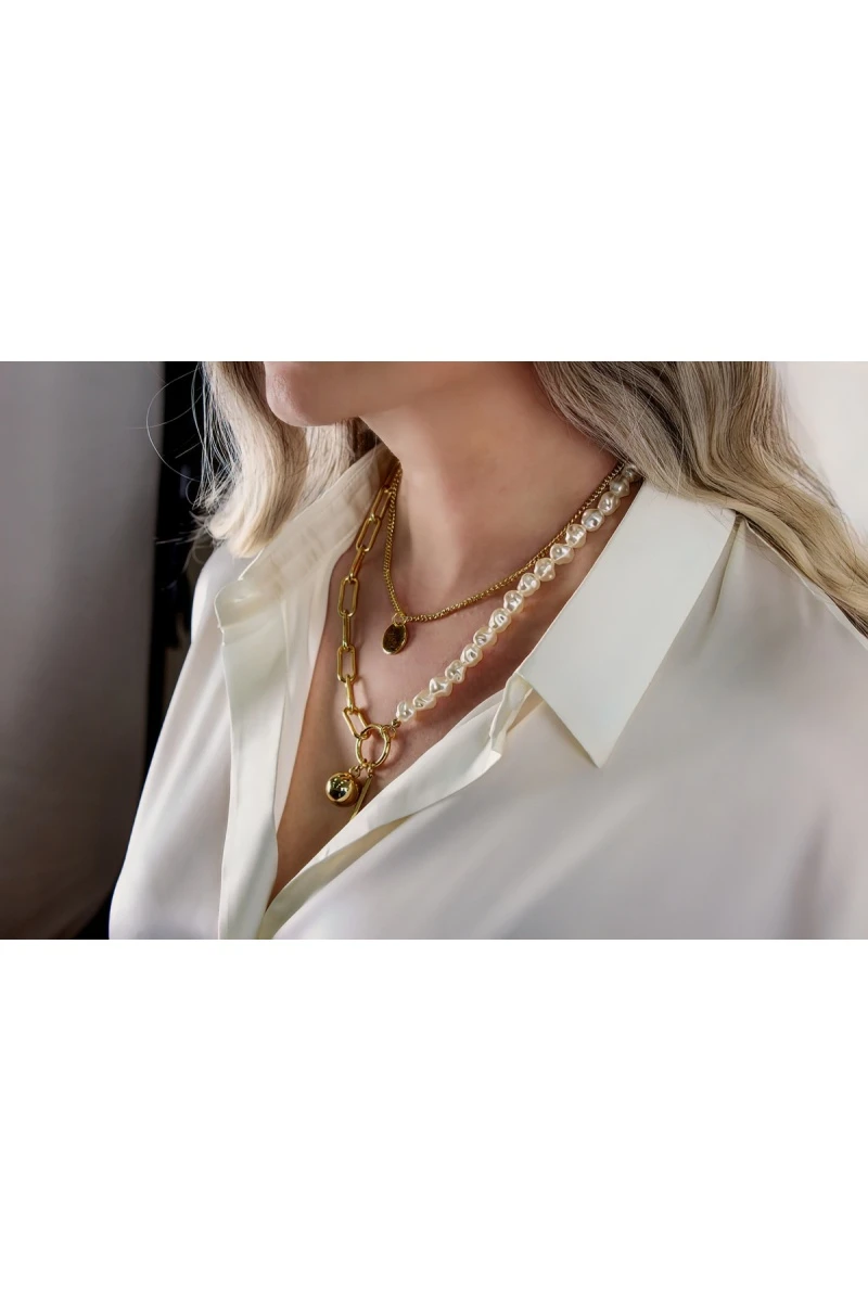 Колье с жемчугом и подвеской + Подарок, в подарочном мешочке (сатиновое золото)