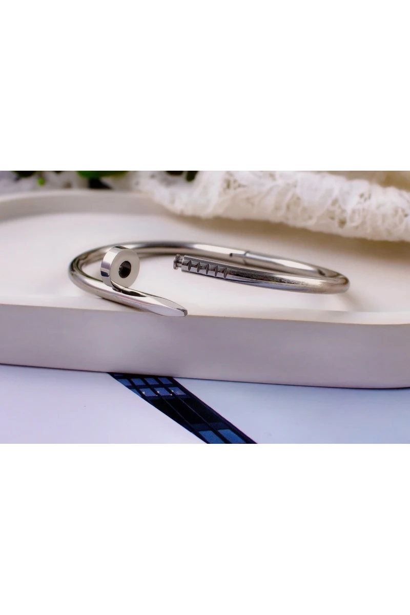 Браслет Гипоаллергенный из медицинского сплава, в стиле Картье Гвоздь + Подарок, в подарочном мешочке (серебро)