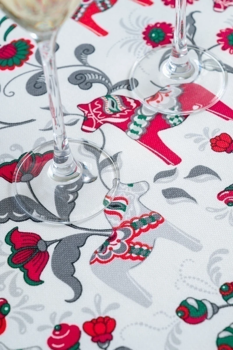 Скатерть Городецкая лошадка (белый)