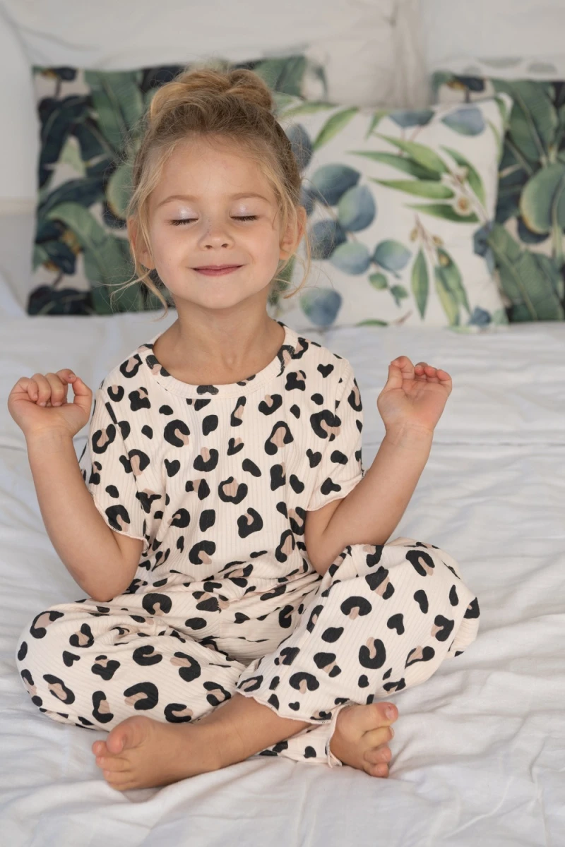 Пижама с брюками Маркиза (в ассортименте)