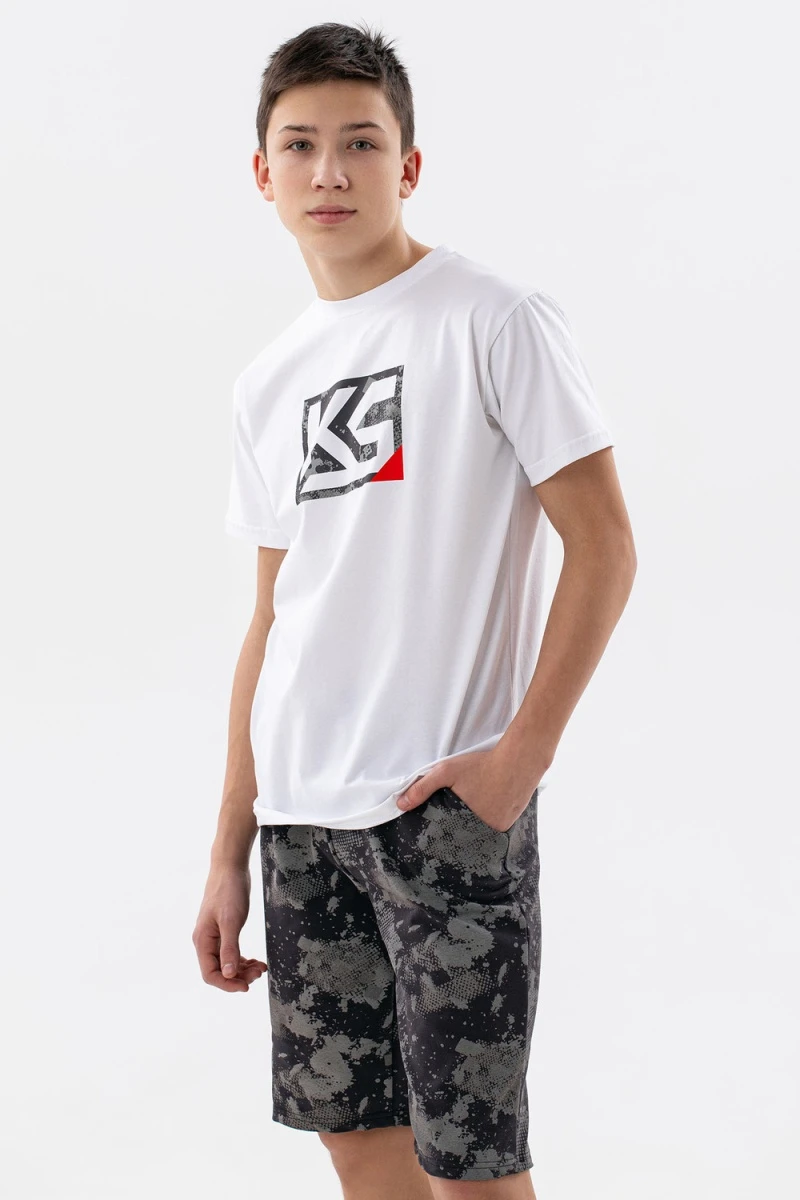 Костюм с шортами Страйк (белый)