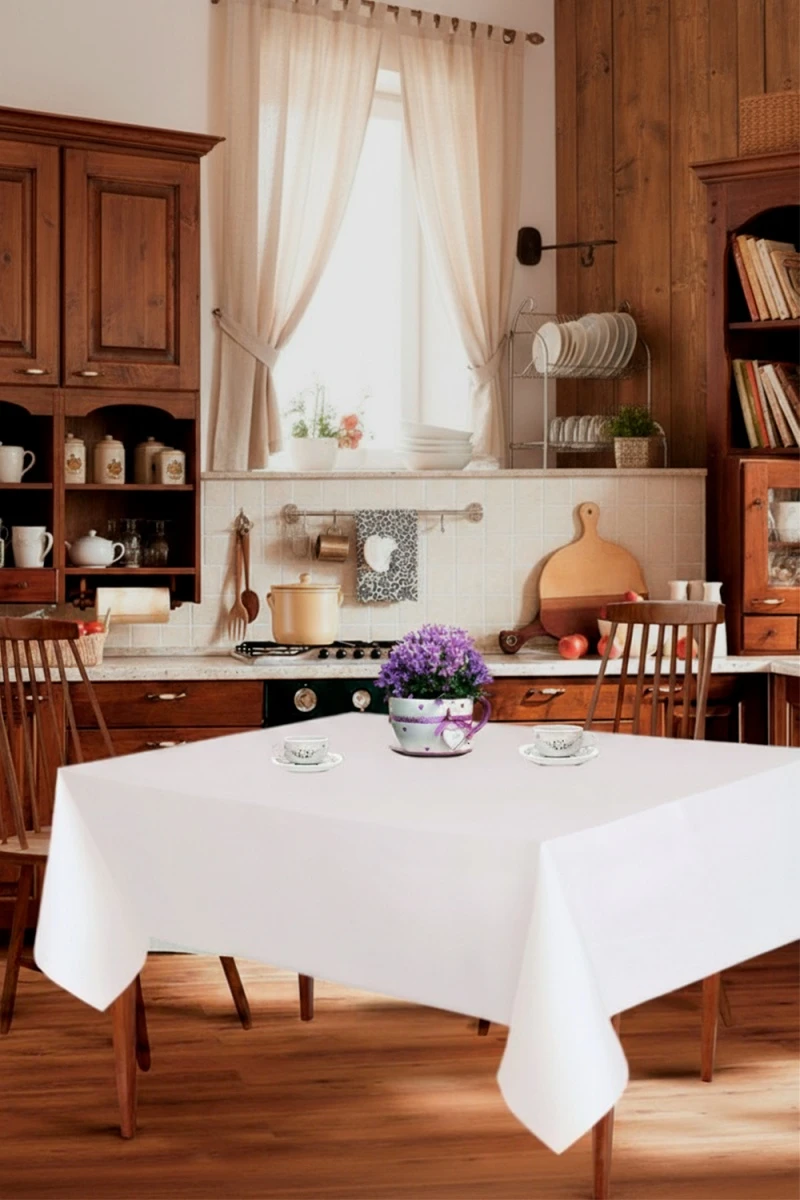 Набор скатерть +салфетки 40*40(6шт) микрофибра(100%п/э) (в ассортименте)